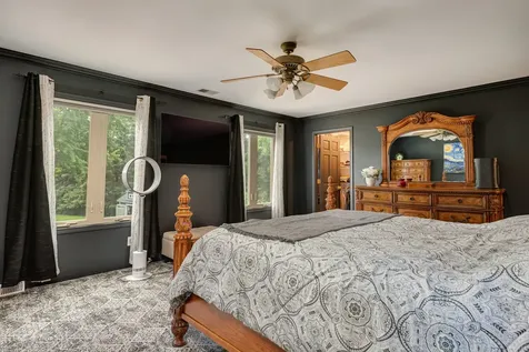 38w337 Dean Street St. Charles IL 60175
