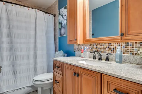 38w337 Dean Street St. Charles IL 60175