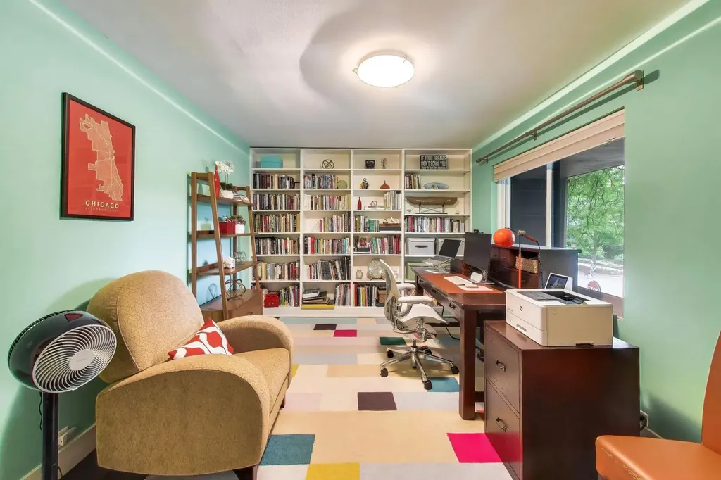 1203 East 50th Street Chicago IL 60615