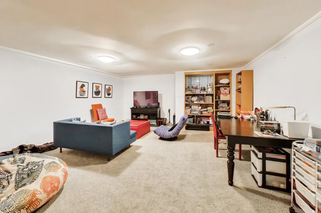 1203 East 50th Street Chicago IL 60615