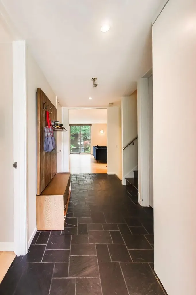 1203 East 50th Street Chicago IL 60615