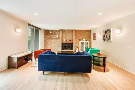 1203 East 50th Street Chicago IL 60615