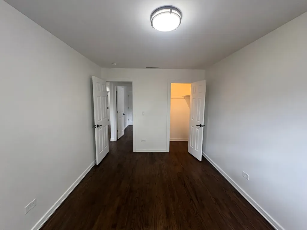 9941 South La Salle Street Chicago IL 60628