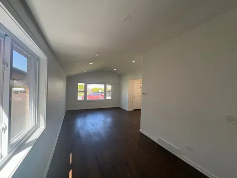 9941 South La Salle Street Chicago IL 60628