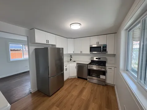 9941 South La Salle Street Chicago IL 60628