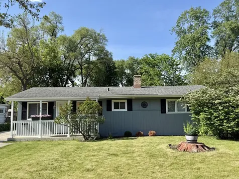 1504 West Oakton Street Arlington Heights IL 60004