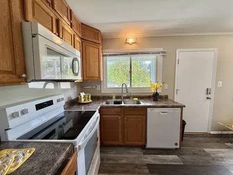 1504 West Oakton Street Arlington Heights IL 60004
