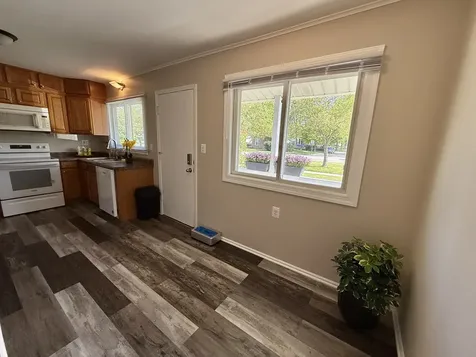 1504 West Oakton Street Arlington Heights IL 60004