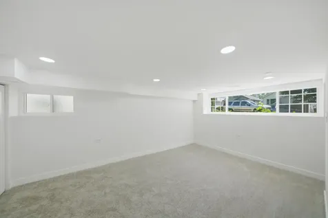 2714 North New England Avenue Chicago IL 60707