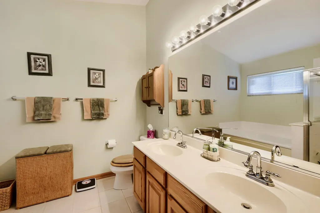3137 Bennett Place Aurora IL 60502