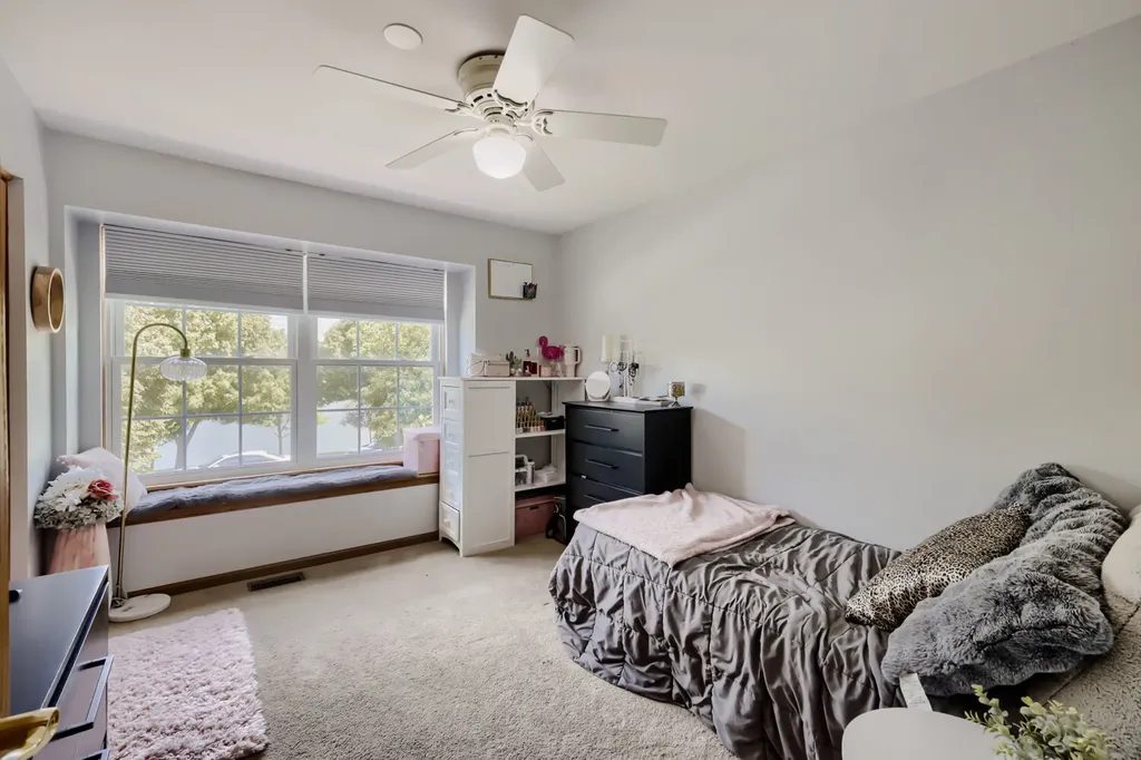 3137 Bennett Place Aurora IL 60502