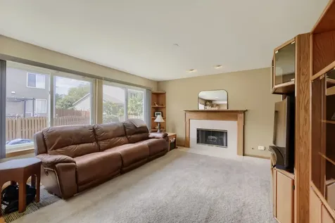 3137 Bennett Place Aurora IL 60502