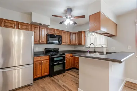 513 Maizefield Avenue Bloomington IL 61701