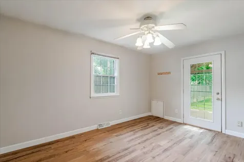 513 Maizefield Avenue Bloomington IL 61701