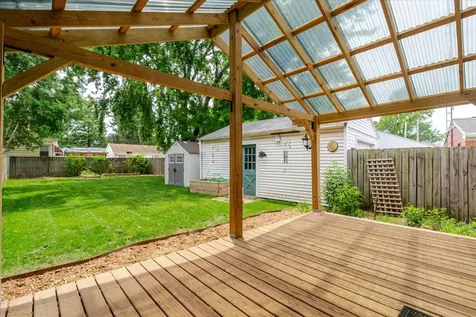 513 Maizefield Avenue Bloomington IL 61701