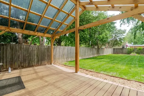 513 Maizefield Avenue Bloomington IL 61701