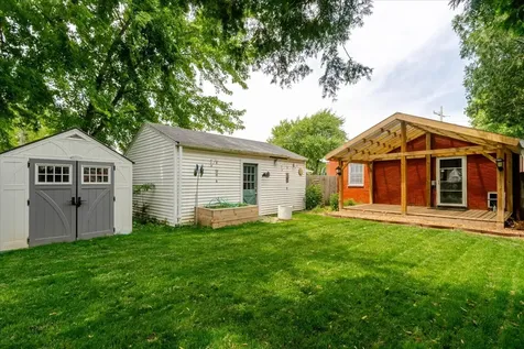 513 Maizefield Avenue Bloomington IL 61701