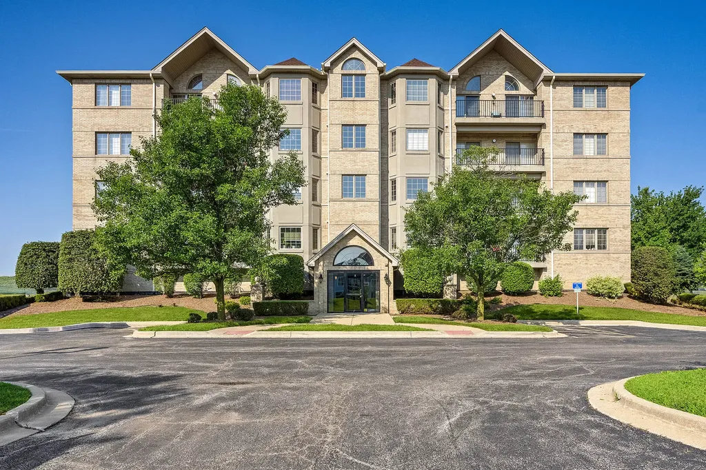8505 Woodward Avenue Woodridge IL 60517