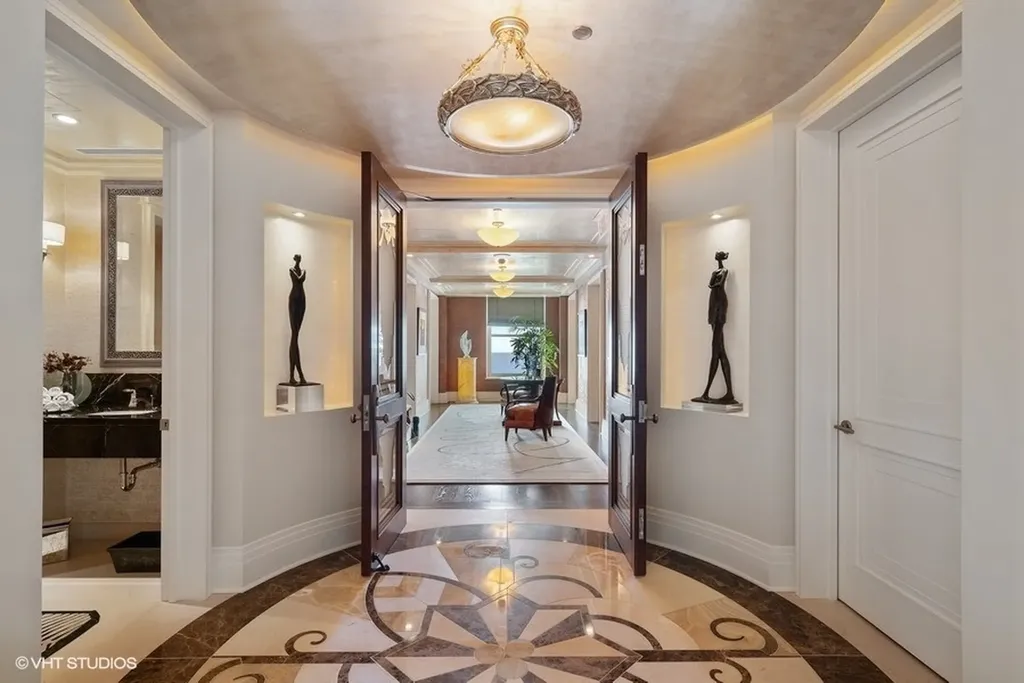 159 East Walton Place Chicago IL 60611