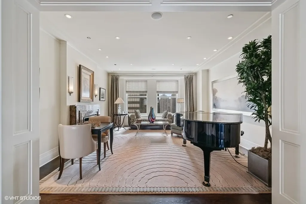 159 East Walton Place Chicago IL 60611