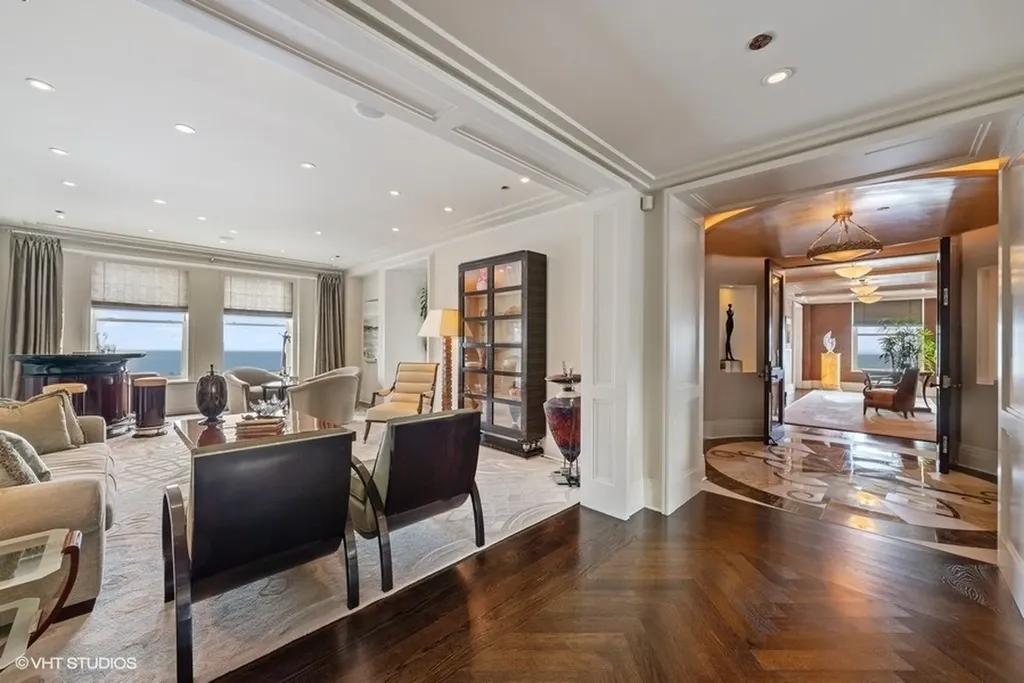 159 East Walton Place Chicago IL 60611