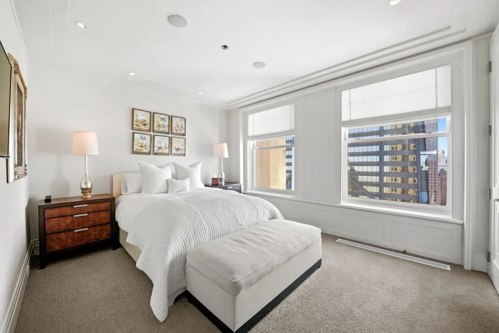 159 East Walton Place Chicago IL 60611