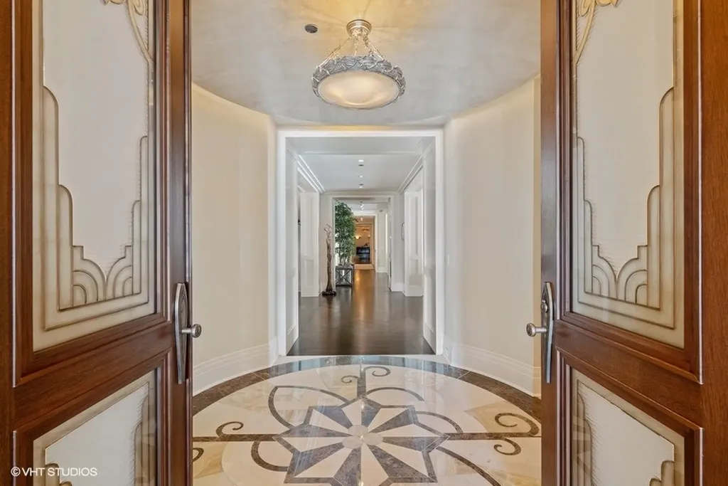 159 East Walton Place Chicago IL 60611