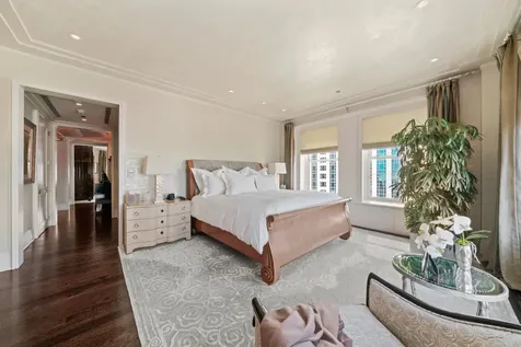 159 East Walton Place Chicago IL 60611