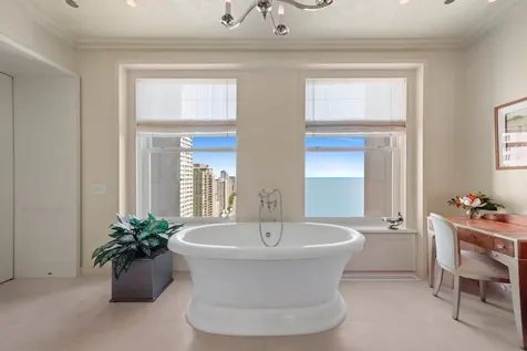 159 East Walton Place Chicago IL 60611
