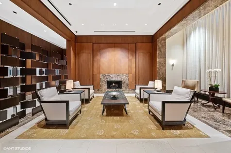 159 East Walton Place Chicago IL 60611
