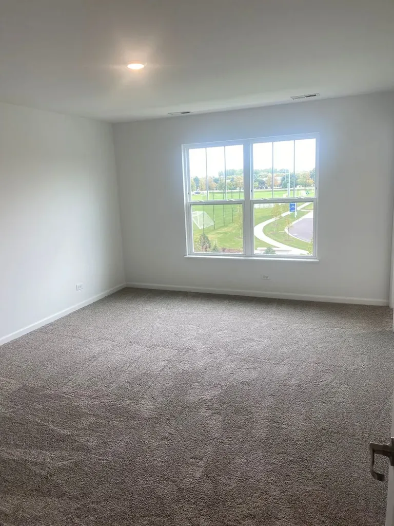 638 Wolverine Drive Aurora IL 60502