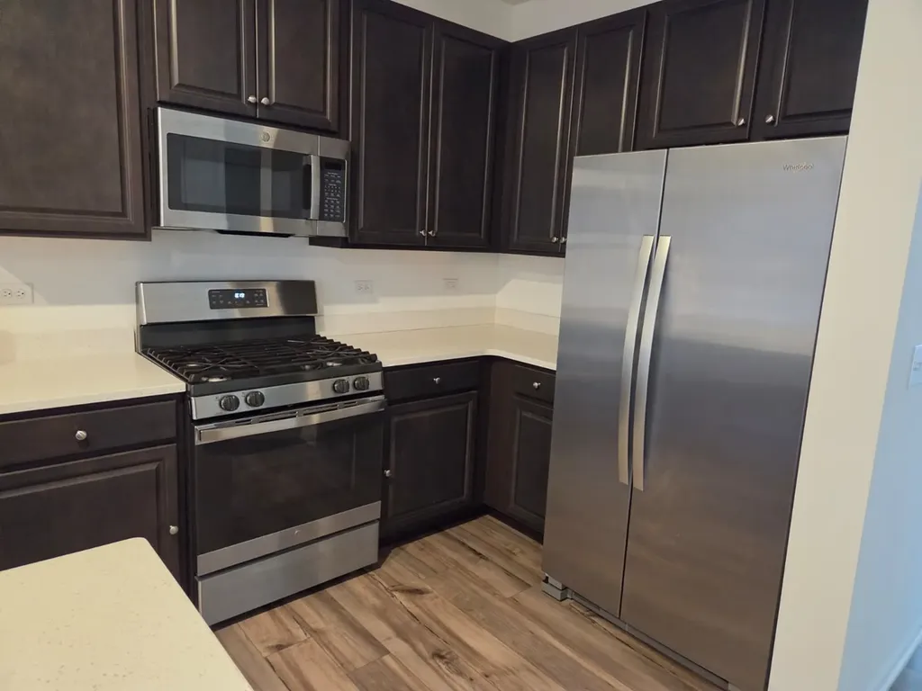 638 Wolverine Drive Aurora IL 60502