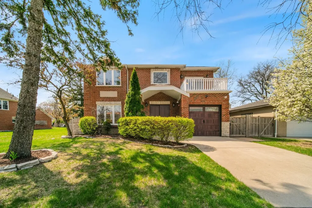 701 Oakton Street Park Ridge IL 60068