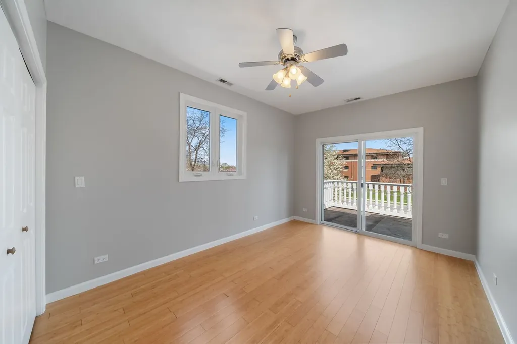 701 Oakton Street Park Ridge IL 60068