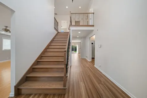 701 Oakton Street Park Ridge IL 60068