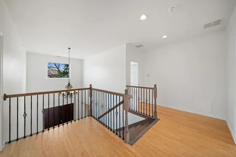 701 Oakton Street Park Ridge IL 60068