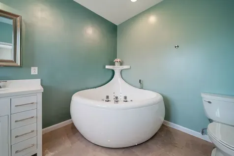 701 Oakton Street Park Ridge IL 60068