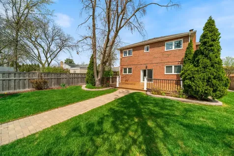 701 Oakton Street Park Ridge IL 60068