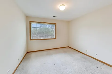 365 Stonington Place South Elgin IL 60177