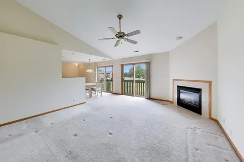 365 Stonington Place South Elgin IL 60177