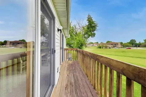 365 Stonington Place South Elgin IL 60177