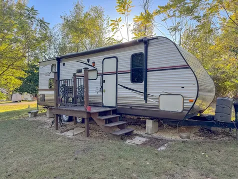 9/46 Woodhaven Sublette IL 61367