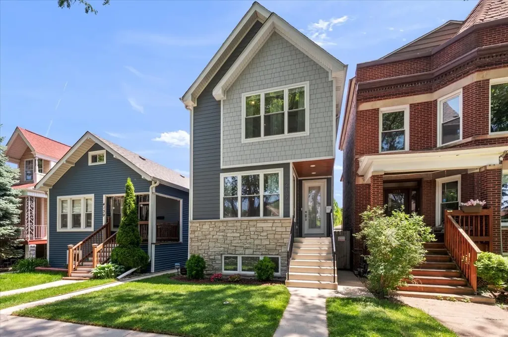 4137 North Lawndale Avenue Chicago IL 60618