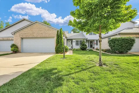 1212 Quail Run Drive Savoy IL 61874