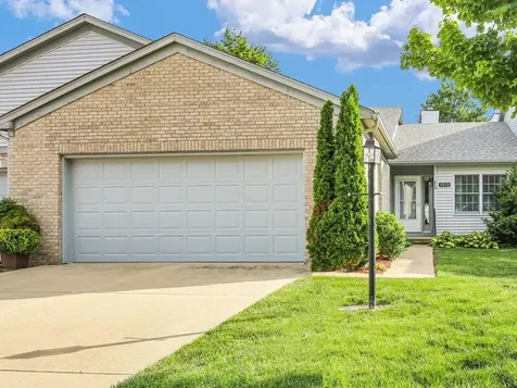 1212 Quail Run Drive Savoy IL 61874