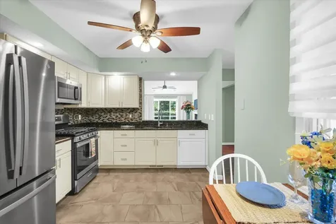 1212 Quail Run Drive Savoy IL 61874