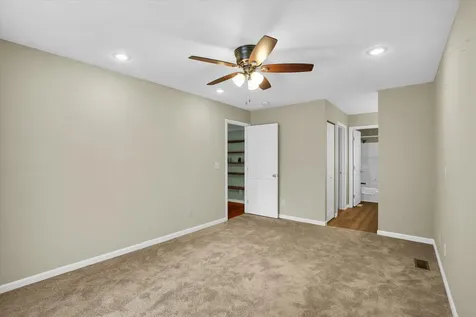 1212 Quail Run Drive Savoy IL 61874
