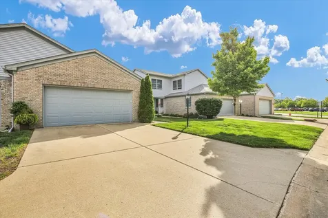 1212 Quail Run Drive Savoy IL 61874