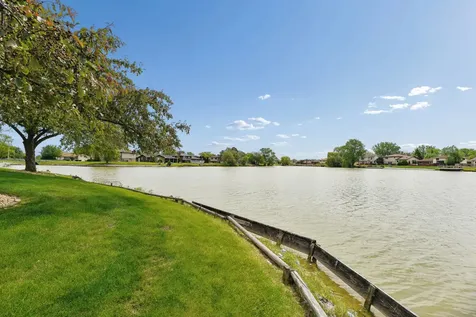 19726 Lake Shore Drive Court Lynwood IL 60411