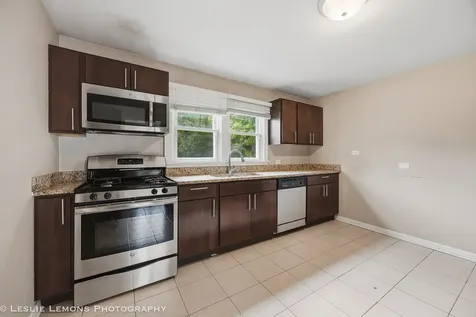 20839 North Cumnor Avenue Barrington IL 60010